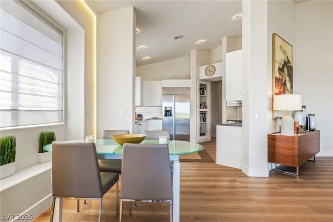 Building Photo - 404 Summer Mesa Dr