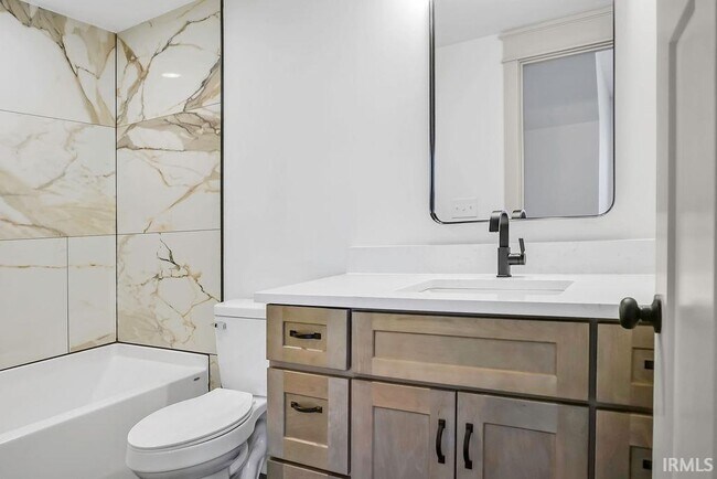 Building Photo - 1104 N Grant St