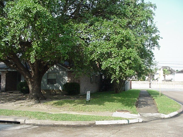 Building Photo - 7543 Andiron Cir