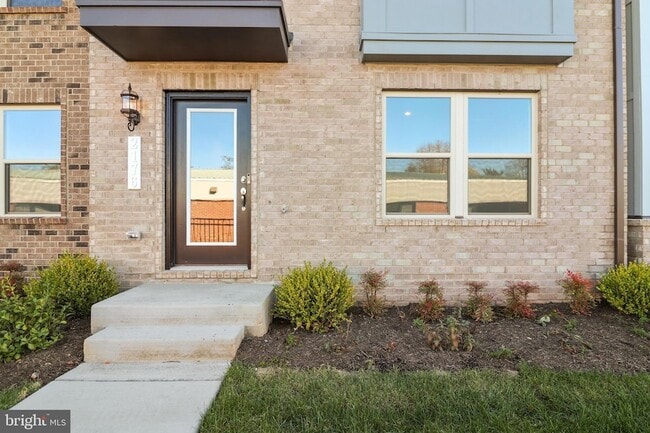 Building Photo - 2176 Glacier Rd