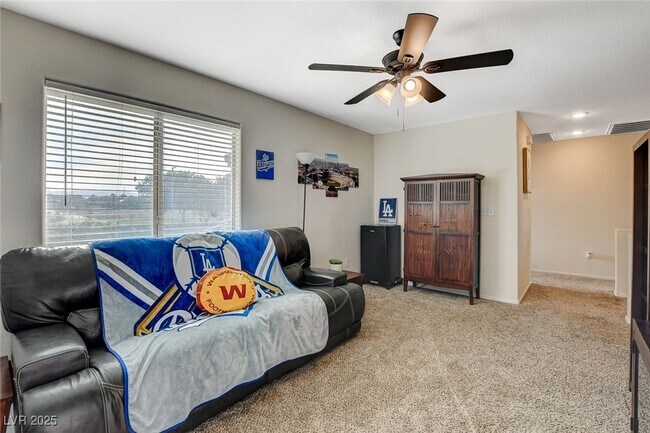 Building Photo - 10988 Salernes St