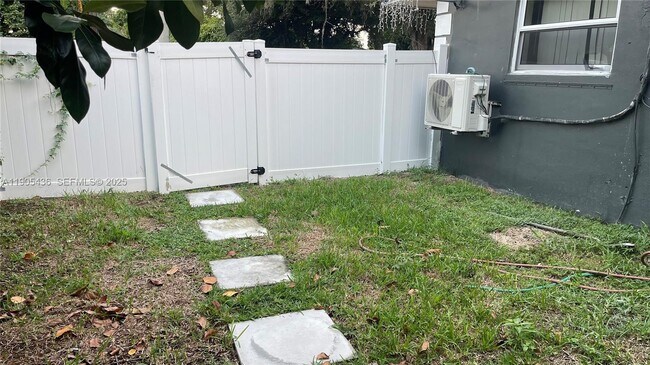 Building Photo - 6390 Hayes St