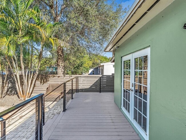 Building Photo - 1731 NW 7th Terrace