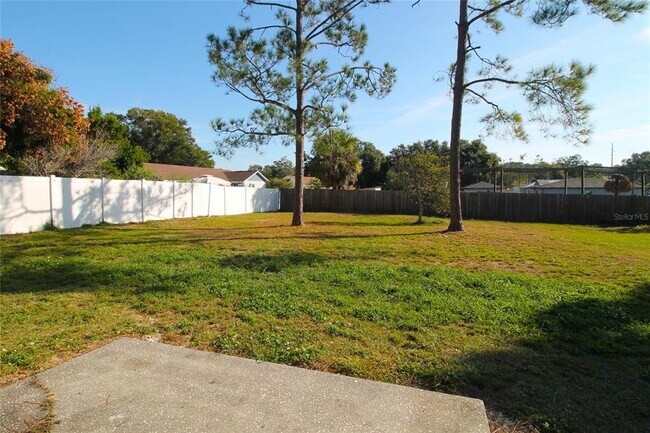 Building Photo - 903 S Disston Ave