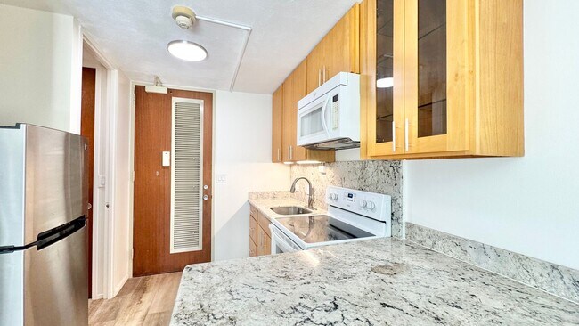 Building Photo - Queen Emma Gardens – Prince Tower | Studio | 1 Bath | 1 Assigned Parking