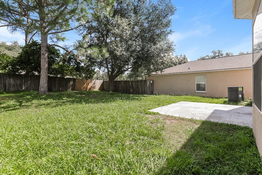 Building Photo - 1405 Marsh Wood Dr
