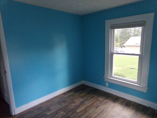 Building Photo - Corner Lot Cape Cod!