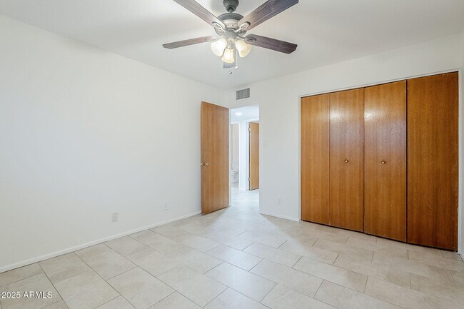 Building Photo - 125 E Papago Dr