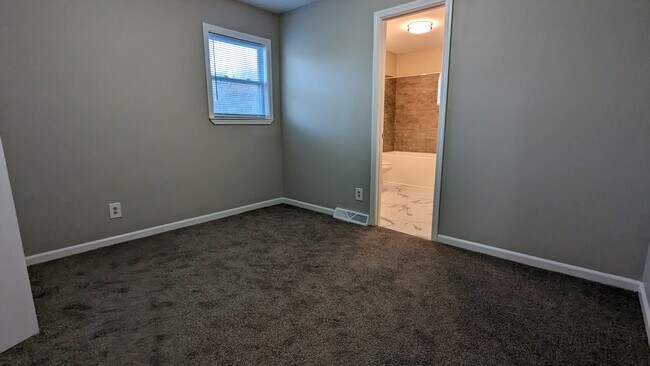 Primary Bedroom - 932 Augusta Ave