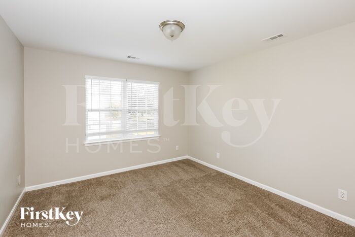Building Photo - 7011 Sweetfield Dr