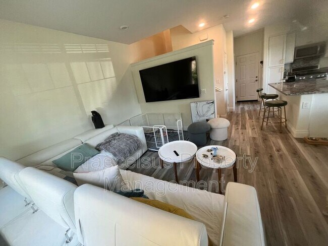 Building Photo - 2750 Sparta Rd