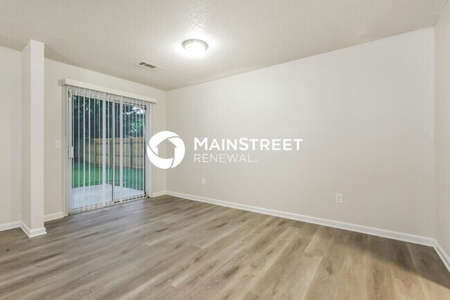 Building Photo - 3 Bedroom Pet-Friendly Home in Union City, GA with Main Street Renewal