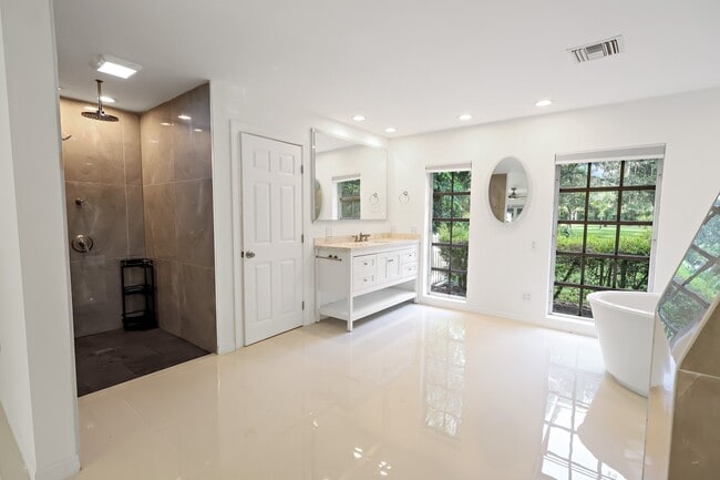 Building Photo - 6235 4th St