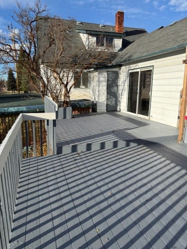 Building Photo - Hansen-PM-025-0262