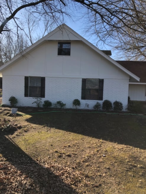 Building Photo - 386 AR-286