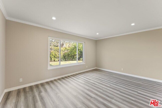 Building Photo - 15151 Marne Cir