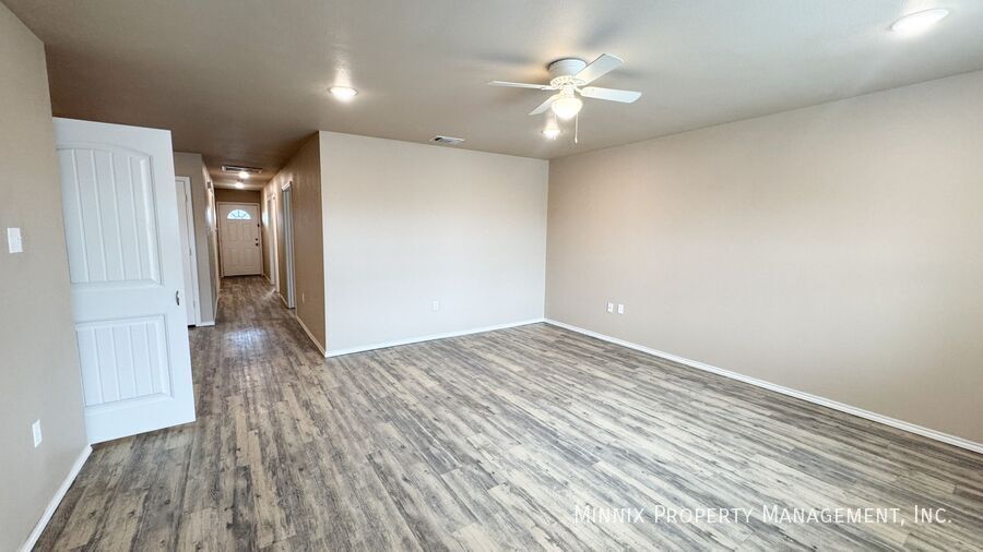 Building Photo - 7412 5th St
