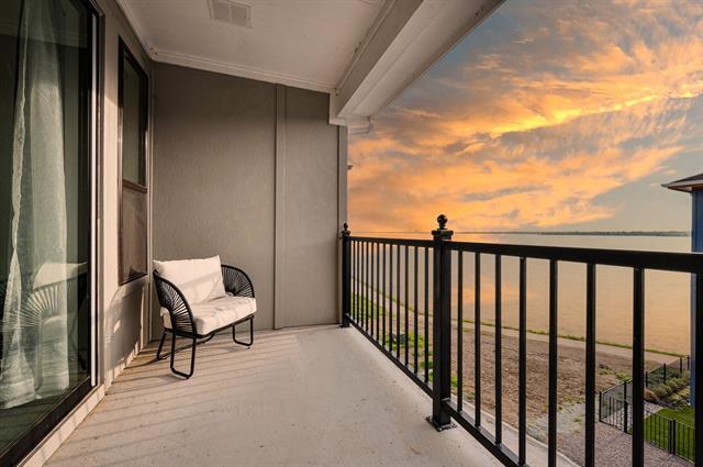 Building Photo - 802 Resort Dr