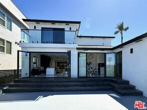 Building Photo - 3845 Olympiad Dr