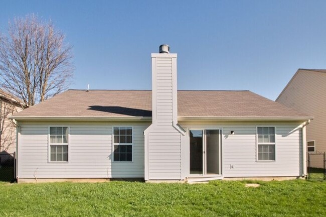 Building Photo - Brownsburg Schools and a Fenced In Backyard!!
