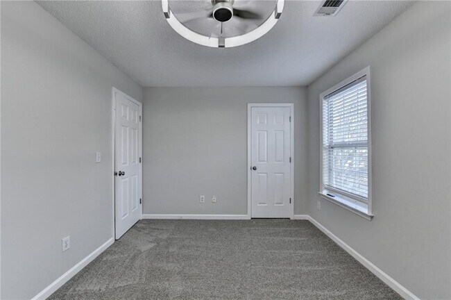 Building Photo - 3415 Oxwell Dr NW