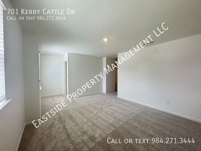 Building Photo - 701 Kerry Cattle Dr