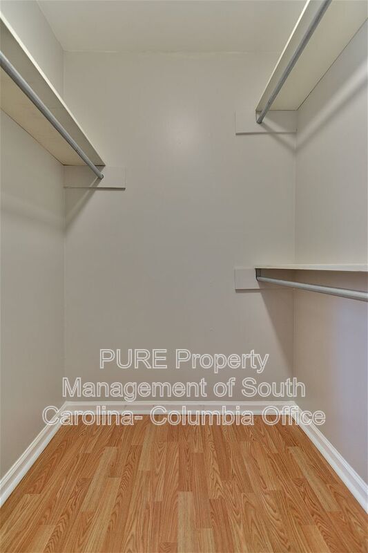 Building Photo - 213 Puller Ct