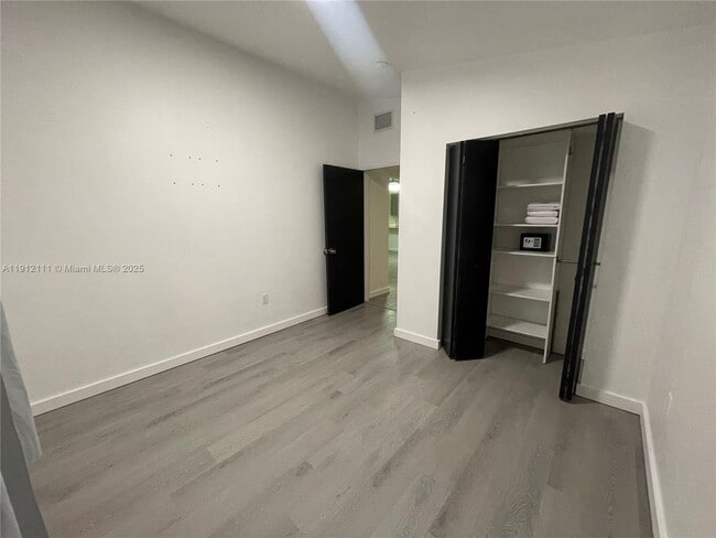 Building Photo - 2561 NW 4th St