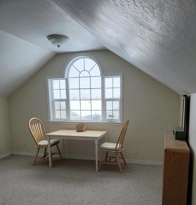 Bonus Room - Above garage - 2148 Candlewood Ave