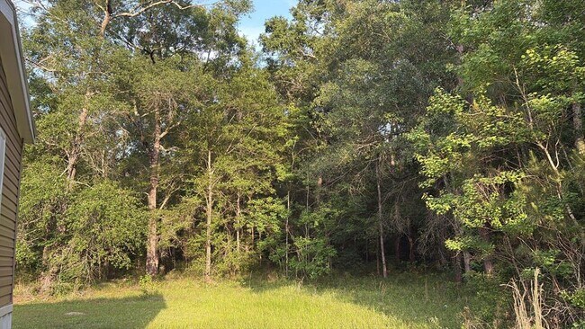 Building Photo - 8856 Greenwood Dr