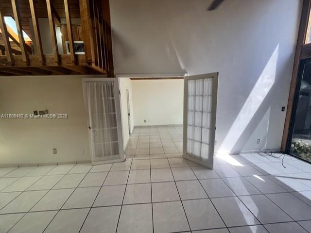 Building Photo - 497 N University Dr