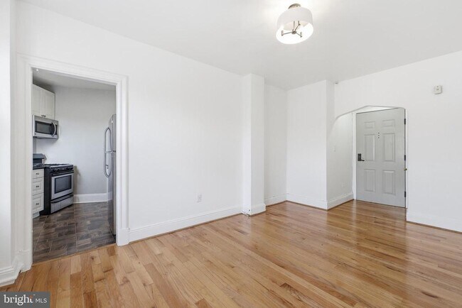 Building Photo - 3446 Connecticut Ave NW