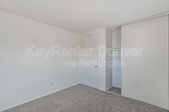 Building Photo - 2407 S Dawson Way