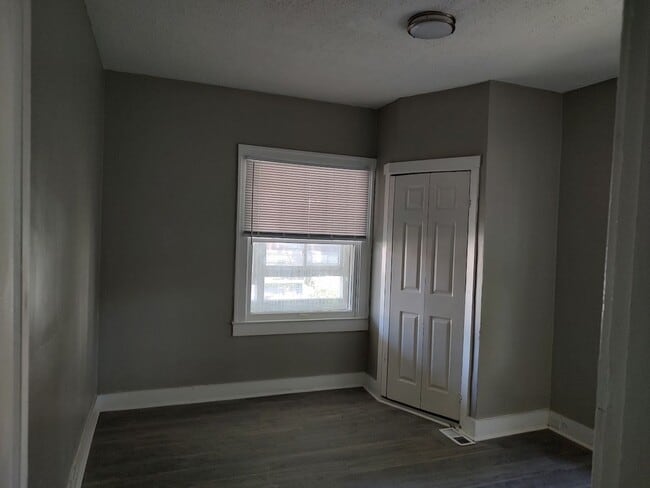 Building Photo - 4BR/2BA House- Newly renovated