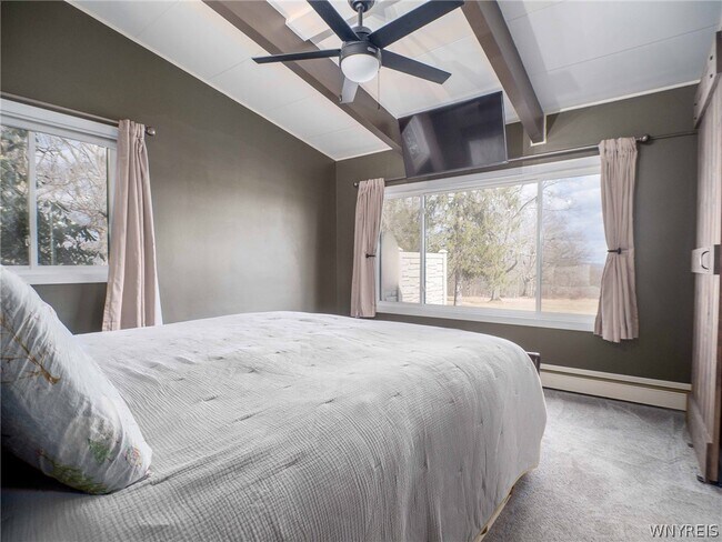 Building Photo - 2392 N Maple Ave