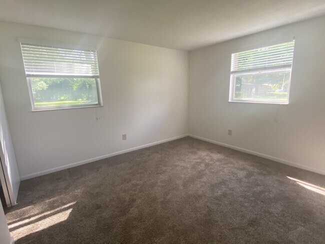 Building Photo - 8473 Beech Ave