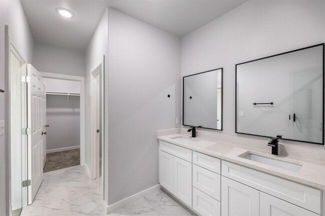 Building Photo - 600 Kimbro #B St