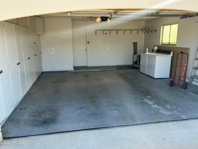 Building Photo - 10645 W Sequoia Dr