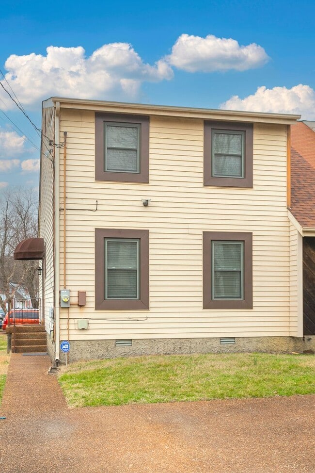 Building Photo - 5419 Hickory Park Dr