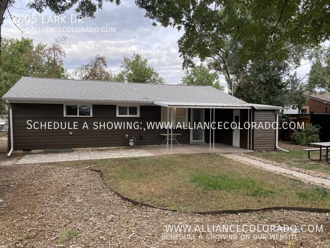 Building Photo - 2605 Lark Dr