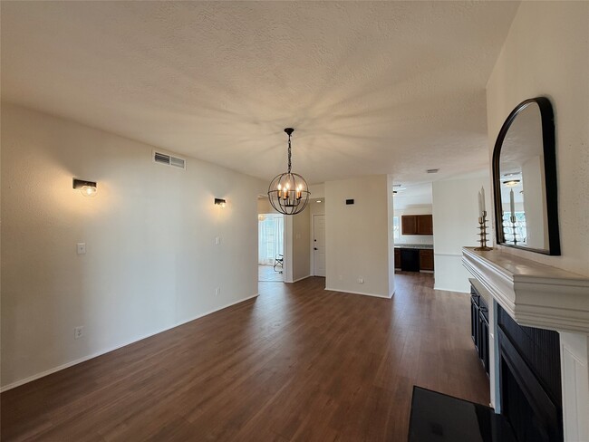 Building Photo - 2602 Northern Dr