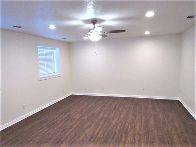 Building Photo - 1102 N 2675 W