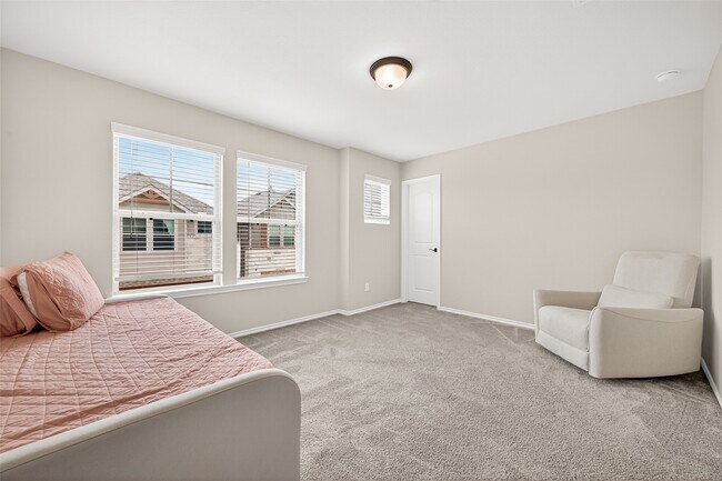 Building Photo - 5134 Aedan Oak St