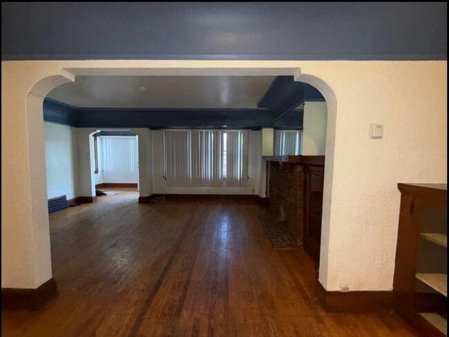 Building Photo - 5439 N 40th St