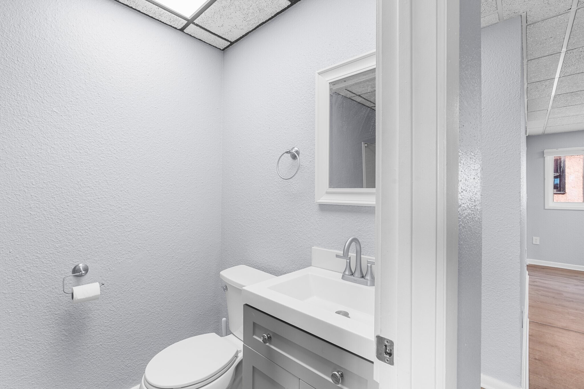 Building Photo - 404 N Superior St