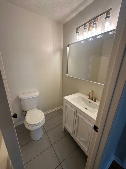 Building Photo - 763 Spring Meadows Dr