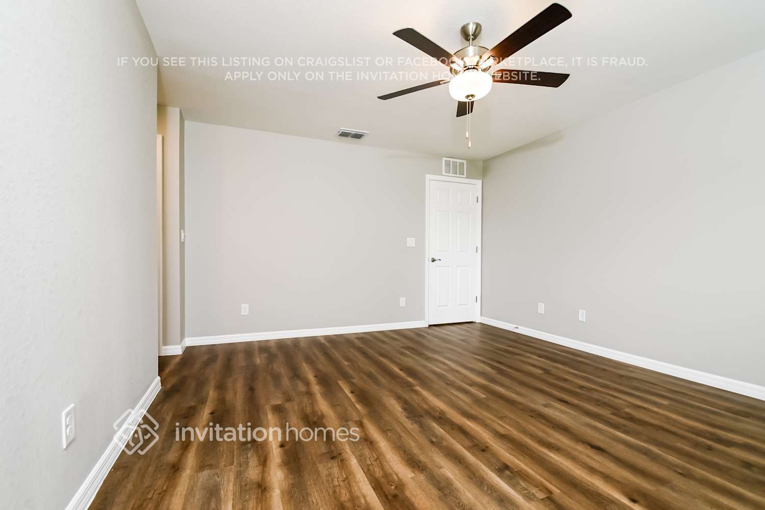 Building Photo - 384 Dewhurst St