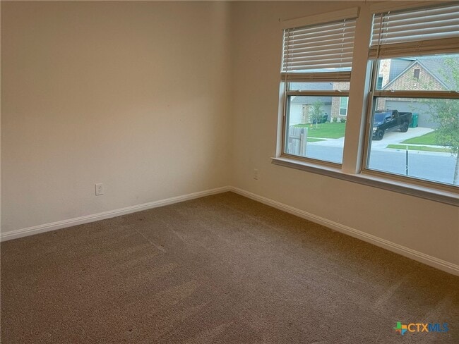Building Photo - 414 Appalachian Trl