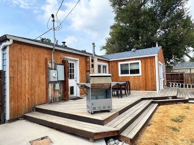 Building Photo - 1825 W Dixie Pl
