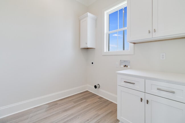 Building Photo - 108 Pilsbury Ln